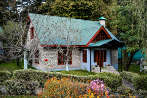 Leela Huts